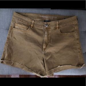American Eagle Hi-Rise Shortie